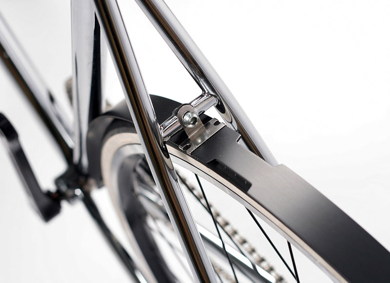 Load image into Gallery viewer, BLB Classic Fender Mudguards in Details
