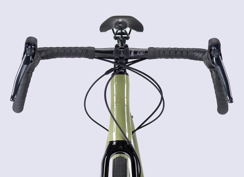 Load image into Gallery viewer, Lapierre Crosshill 2.0 Gravel Bike Drop Bar Details
